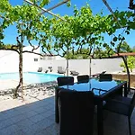 Roberta Apartment *